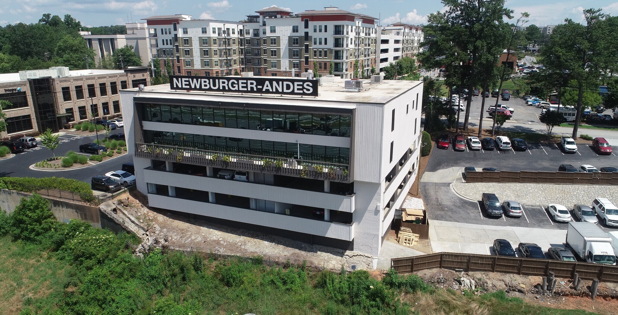 201 Allen Rd NE, Atlanta, GA à vendre Photo du bâtiment- Image 1 de 4