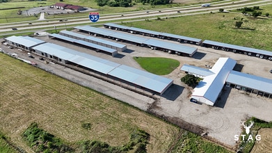 13676 Interstate 35, Valley View, TX for lease Interior Photo- Image 2 of 2