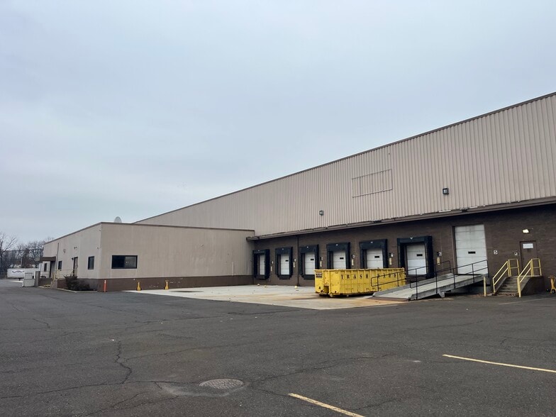 905 Wheeler Way, Langhorne, PA for lease - Building Photo - Image 2 of 2