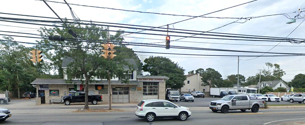 65 Carleton Ave, Islip Terrace, NY à vendre - Photo du bâtiment - Image 3 de 10