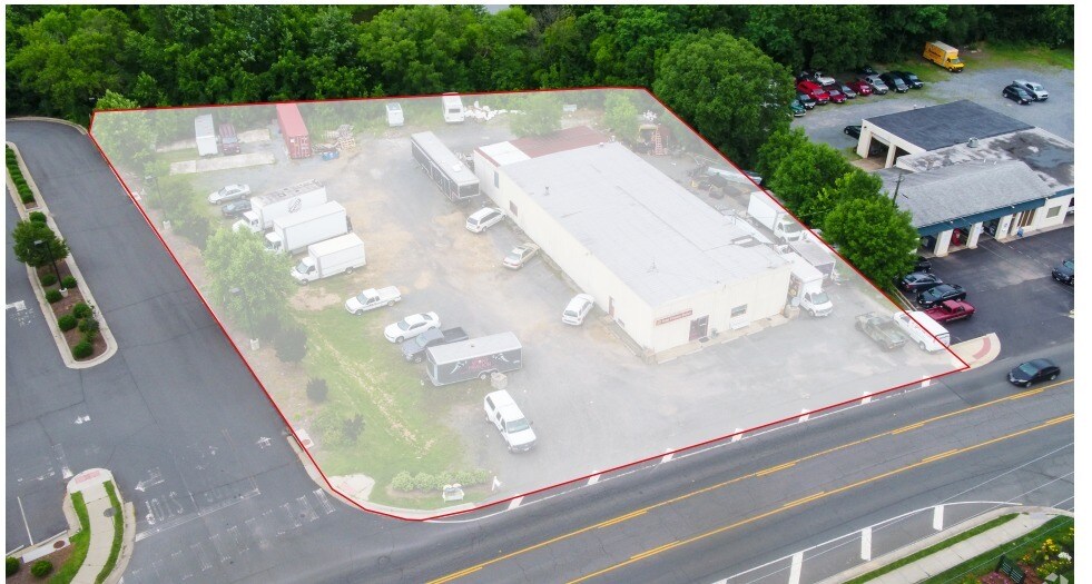 871 E Main St, Purcellville, VA à louer Photo du bâtiment- Image 1 de 9