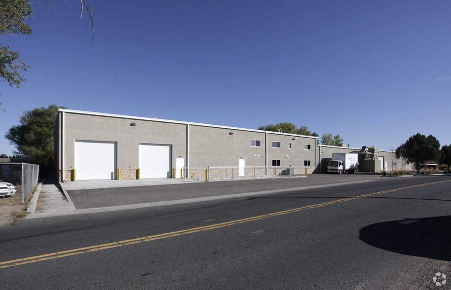 8450 Rosemary St, Commerce City, CO for lease - Building Photo - Image 1 of 2