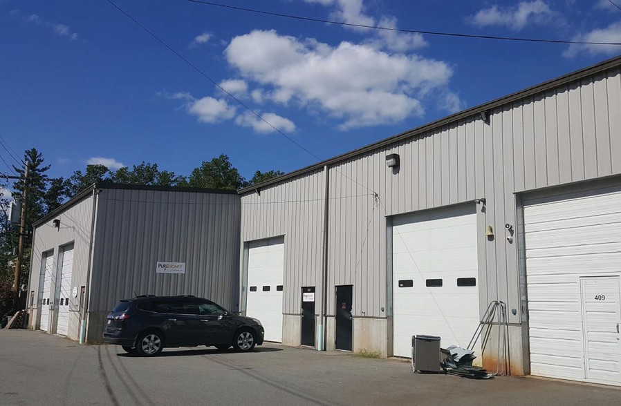 Industrial in Acton, MA for sale - Primary Photo - Image 1 of 1