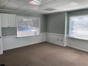 521 Old Great Neck Rd, Virginia Beach, VA à louer Photo intérieure- Image 1 de 5