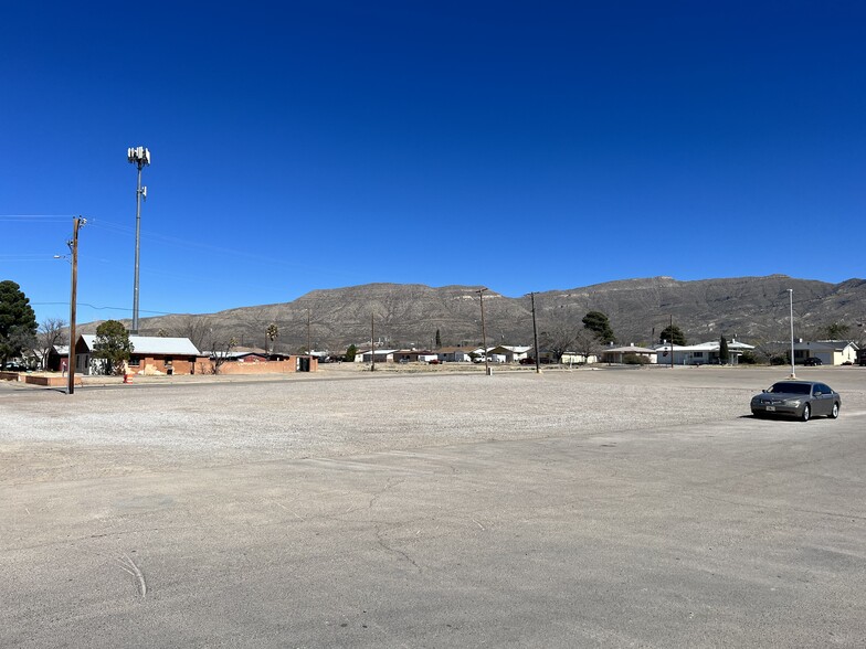 1807 10th St, Alamogordo, NM for lease - Building Photo - Image 2 of 3