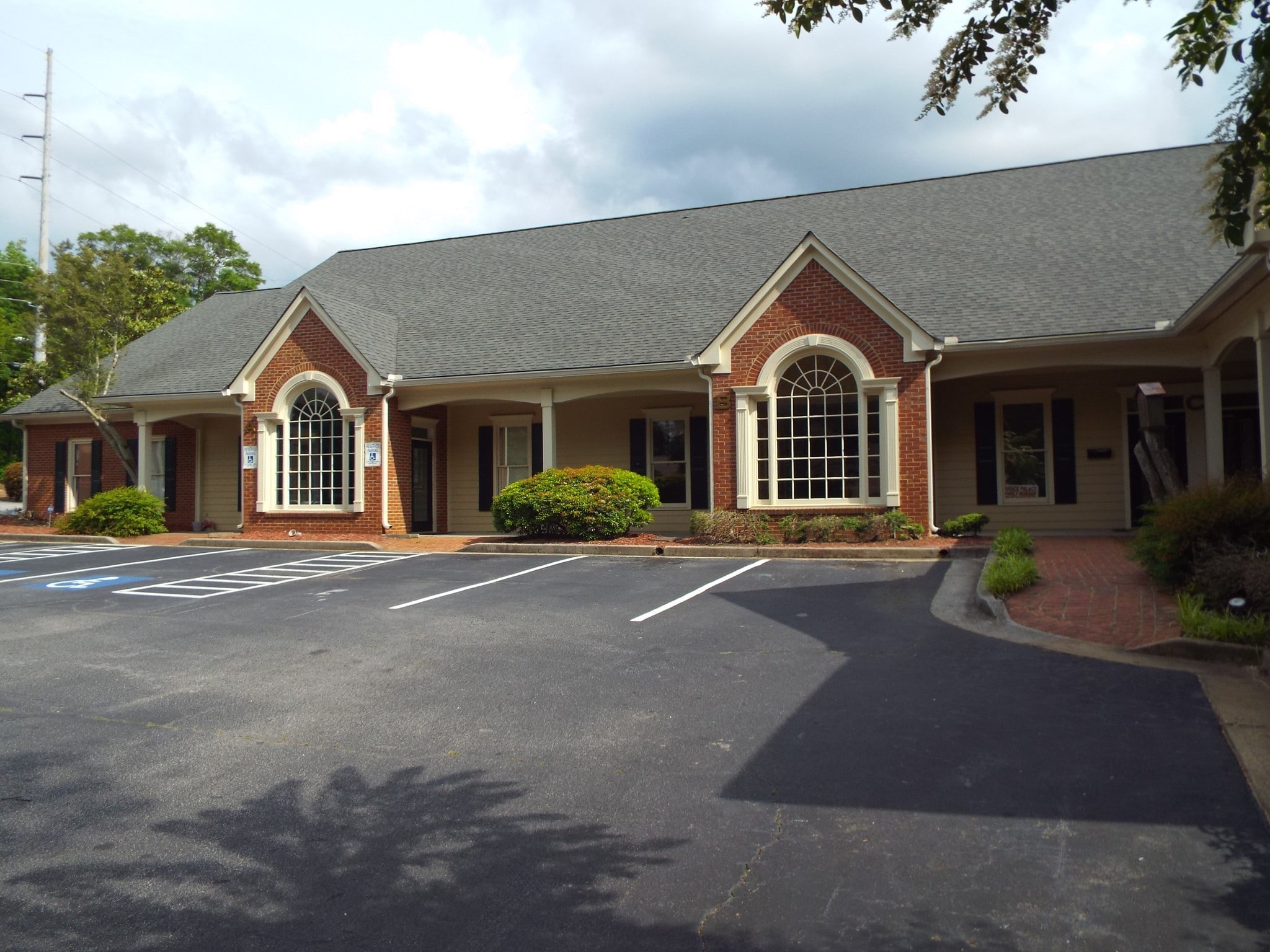 331 Arcado Rd NW, Lilburn, GA for lease Building Photo- Image 1 of 7