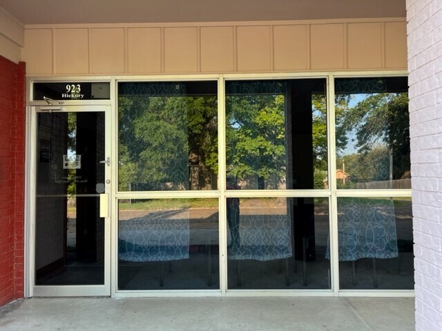 923 Hickory St, Texarkana, AR à vendre - Photo du bâtiment - Image 2 de 6