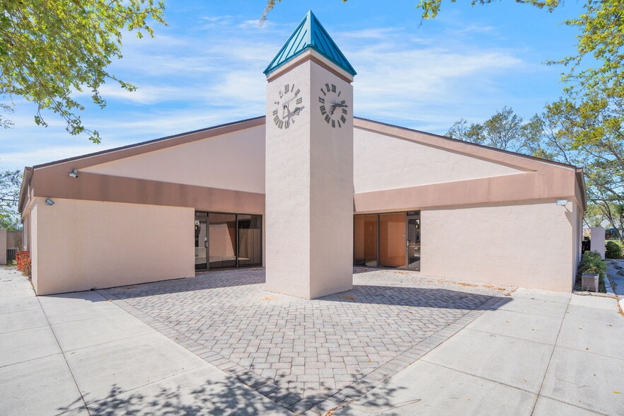 3910 Golf Park Loop, Bradenton, FL à vendre - Photo du bâtiment - Image 1 de 29