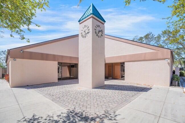 More details for 3910 Golf Park Loop, Bradenton, FL - Office for Sale