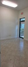 8890 Terrene Ct, Bonita Springs, FL à louer Photo intérieure- Image 2 de 3