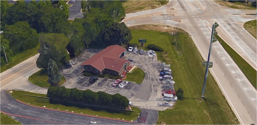 W229N2573 Duplainville Rd, Waukesha, WI for lease - Building Photo - Image 2 of 21
