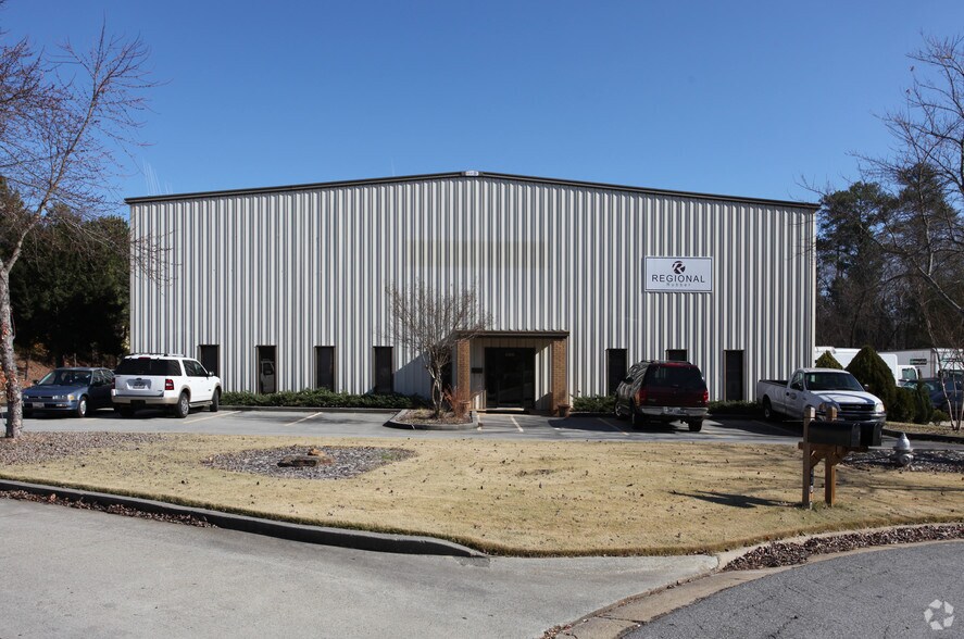 4300 Business Park Ct, Lilburn, GA for sale - Building Photo - Image 2 of 20