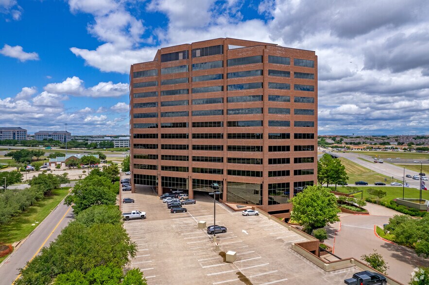 5605 N MacArthur Blvd, Irving, TX à louer - Photo du bâtiment - Image 3 de 15