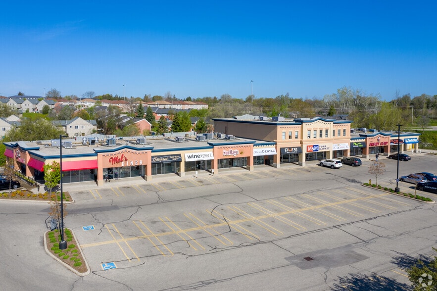 645 Westmount Rd E, Kitchener, ON for lease - Building Photo - Image 2 of 4
