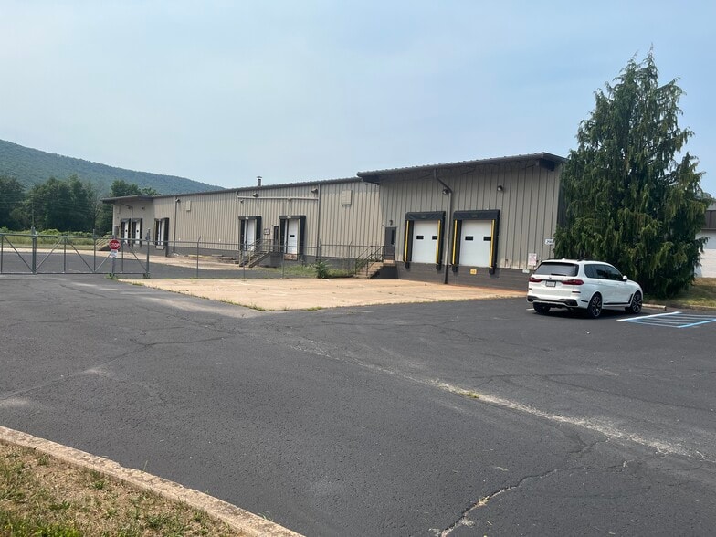 2911 W Reach Rd, Williamsport, PA for lease - Building Photo - Image 3 of 10