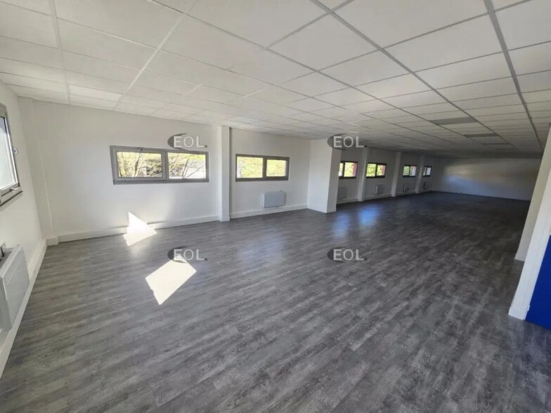 Flex dans Orly à louer - Photo intérieure - Image 3 de 8