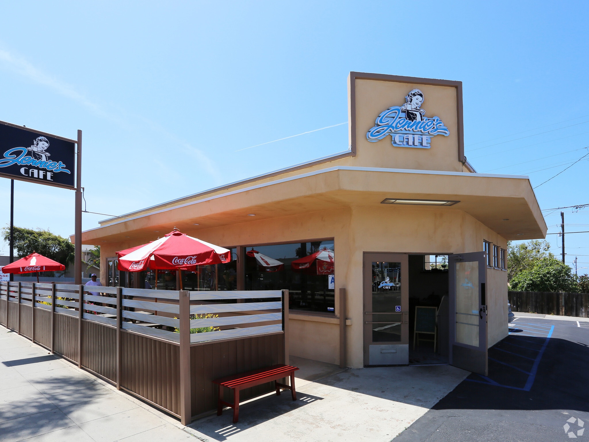 1001 S Coast Hwy, Oceanside, CA for lease Primary Photo- Image 1 of 6