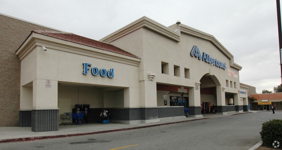 2683-2693 Mount Vernon Ave, Bakersfield, CA for lease - Building Photo - Image 3 of 5