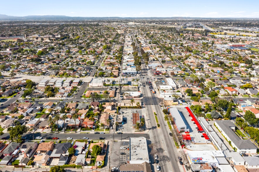 11515 Atlantic Ave, Lynwood, CA for sale - Building Photo - Image 2 of 18