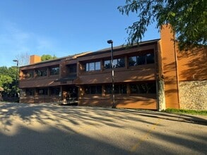 5930 Seminole Centre Ct, Madison, WI for lease Interior Photo- Image 2 of 11