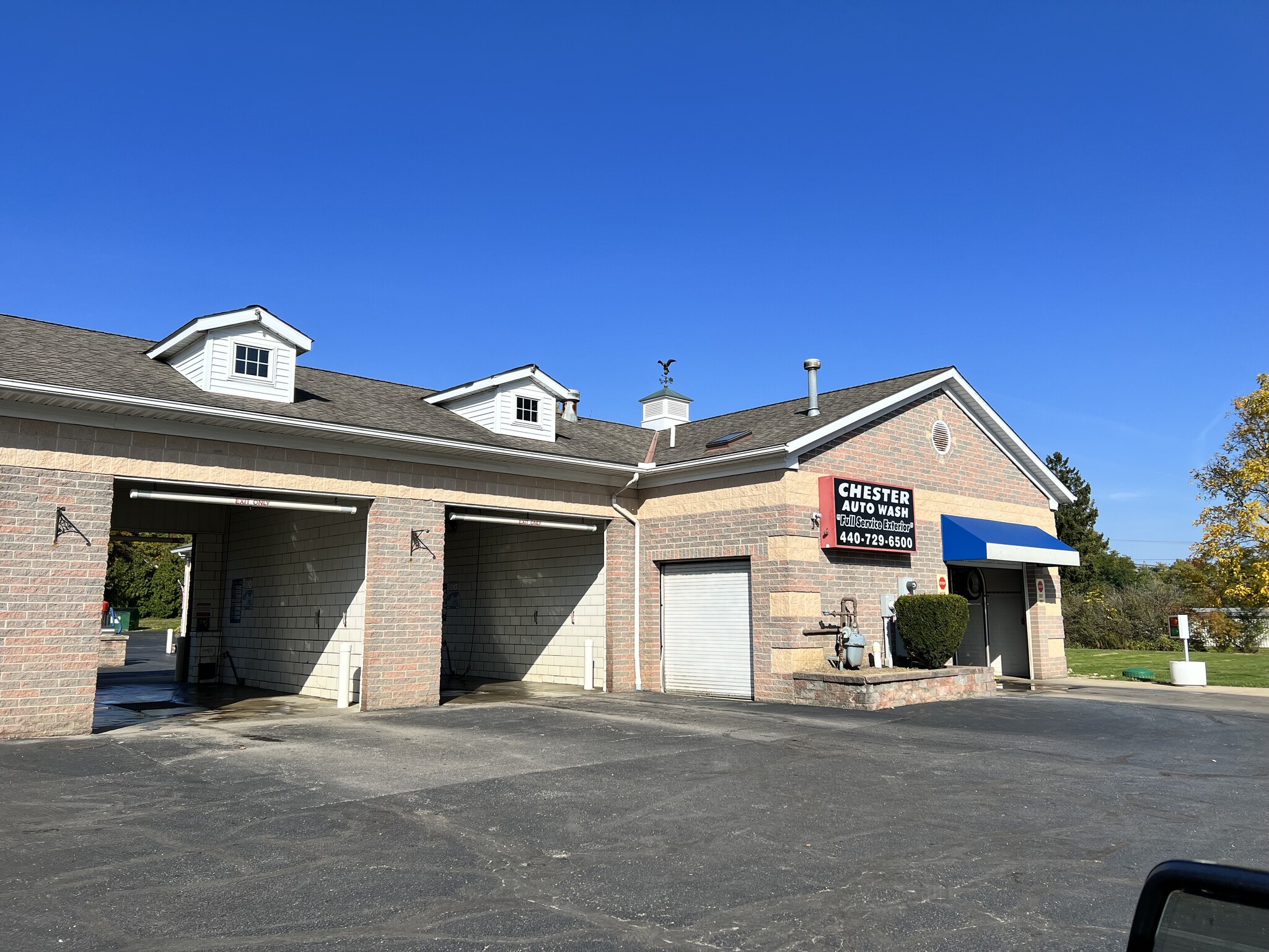 8610 Mayfield Rd, Chesterland, OH à vendre Photo du bâtiment- Image 1 de 1