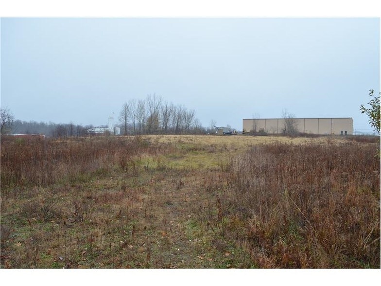 Pennant Dr, Pittsburgh, PA for sale - Building Photo - Image 2 of 6