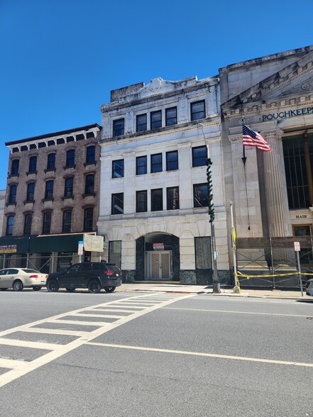 17 Market St, Poughkeepsie, NY for lease - Building Photo - Image 1 of 4