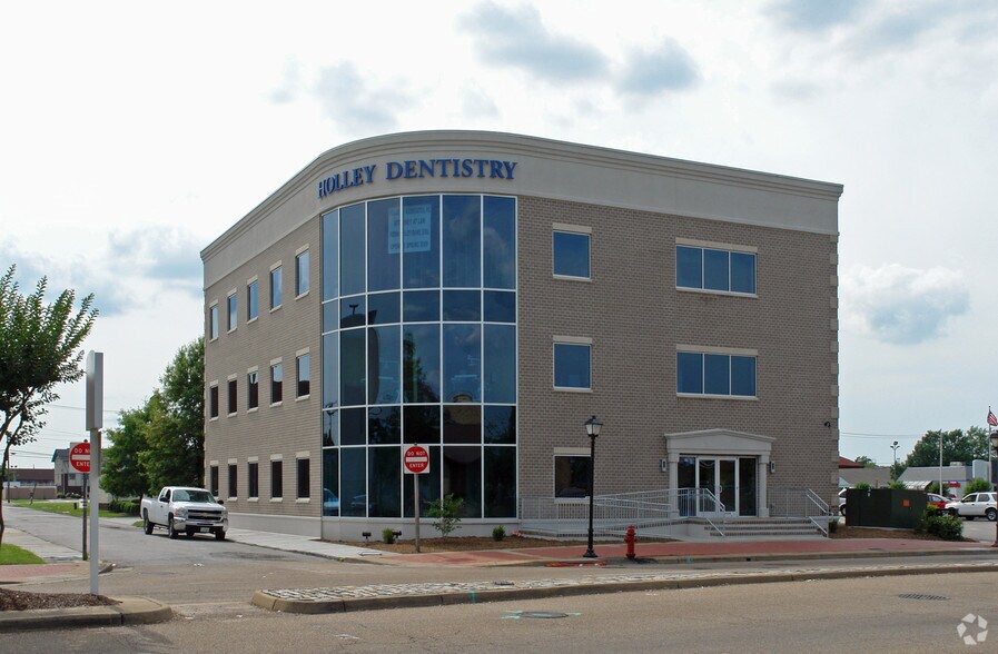 446 Effingham St, Portsmouth, VA for lease - Building Photo - Image 2 of 37