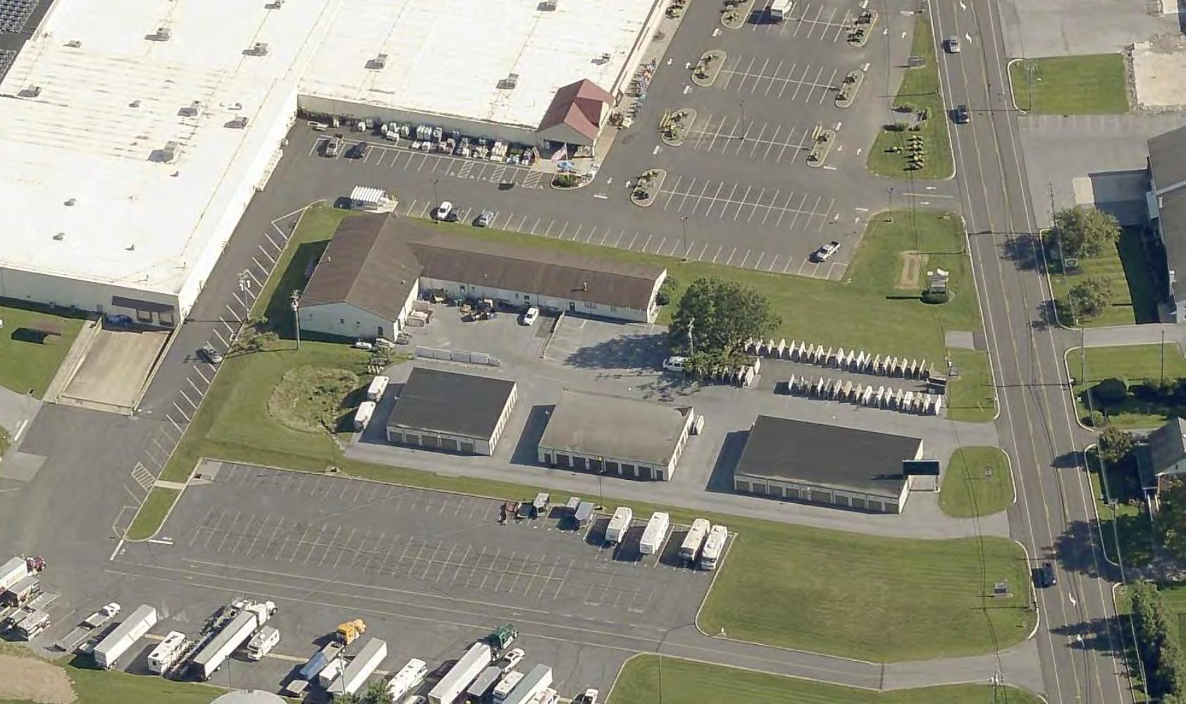 569 Furnace Hills Pike, Lititz, PA for lease Building Photo- Image 1 of 10