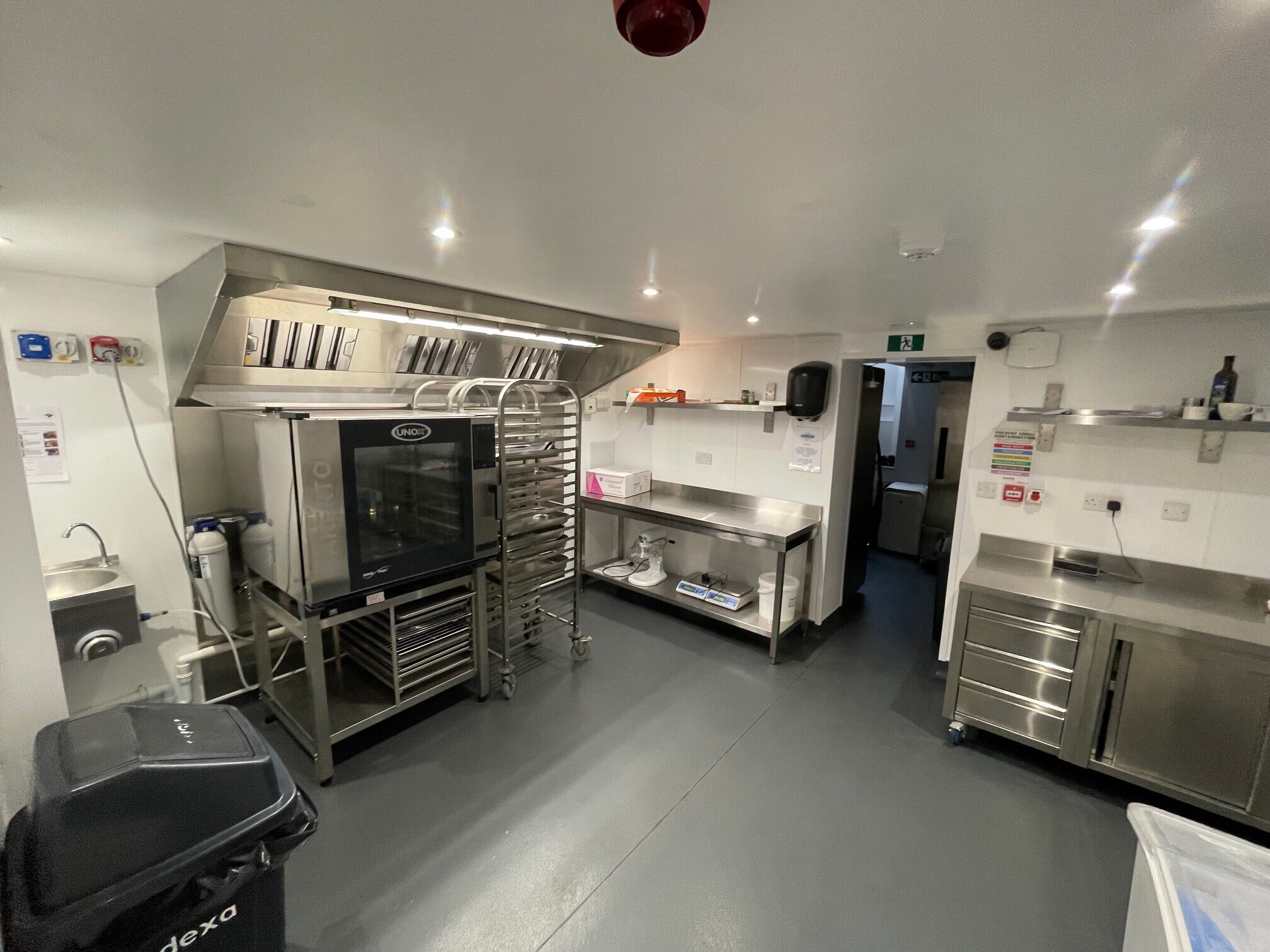 81-82 St James St, Brighton for lease Interior Photo- Image 1 of 4