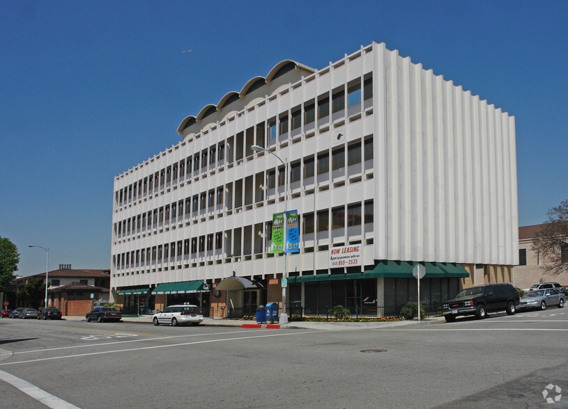 8221 3rd St, Downey, CA for lease - Building Photo - Image 1 of 9