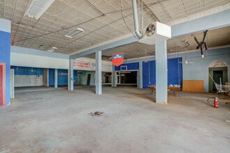 1301 Buddy Holly Ave, Lubbock, TX for lease Interior Photo- Image 2 of 48