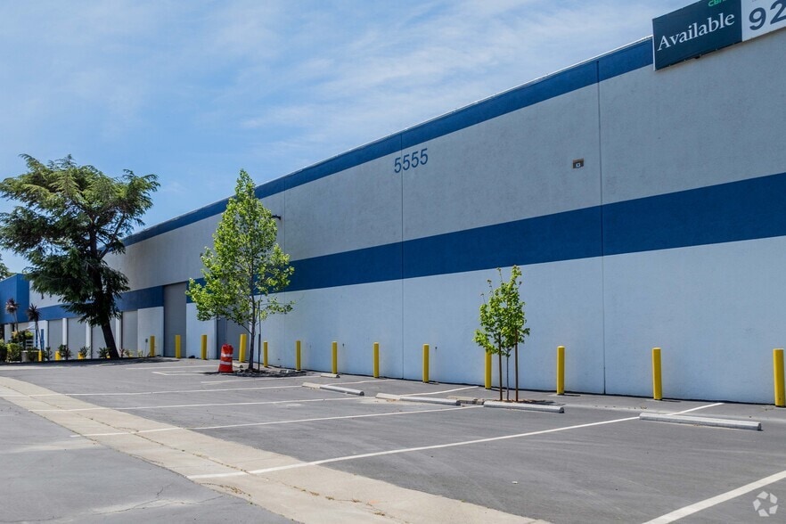 5555 Broadway, American Canyon, CA for lease - Building Photo - Image 2 of 7