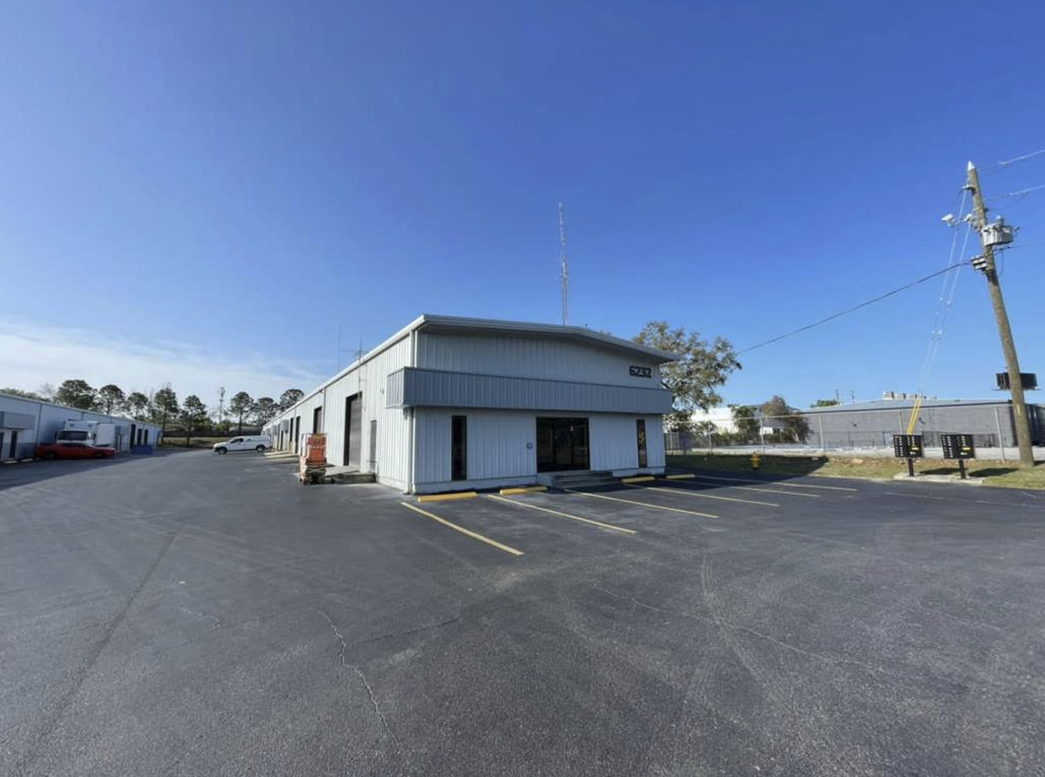 6230 Stone Rd, Port Richey, FL à louer Photo du bâtiment- Image 1 de 7