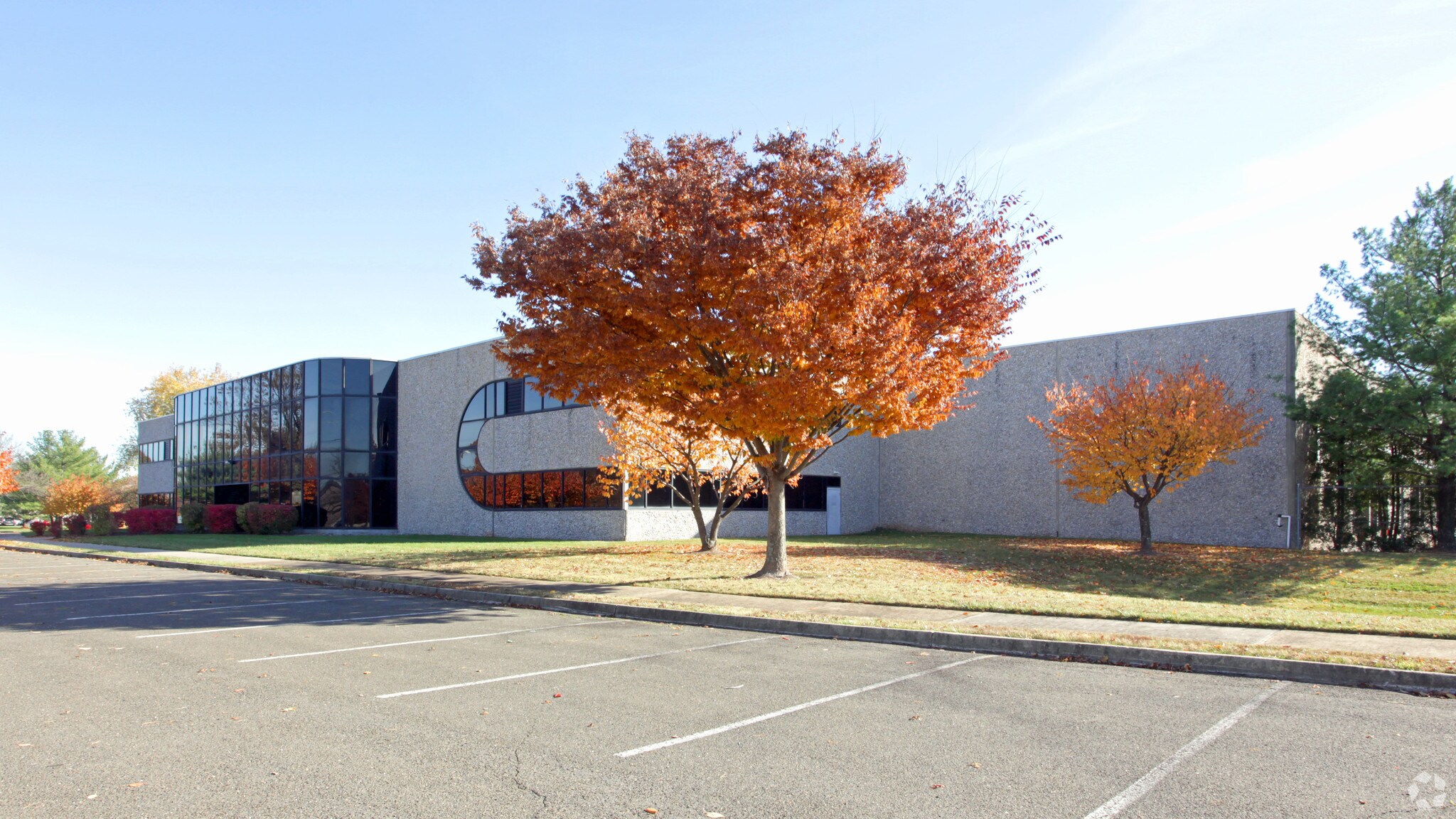 1 Heller Park Ln, Somerset, NJ for lease Building Photo- Image 1 of 9