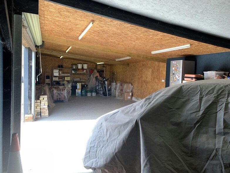 Stotfold Road, Arlesey à louer - Photo du bâtiment - Image 3 de 3