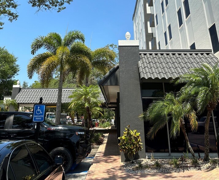 4700-4708 N Habana Ave, Tampa, FL à louer - Photo du bâtiment - Image 3 de 29