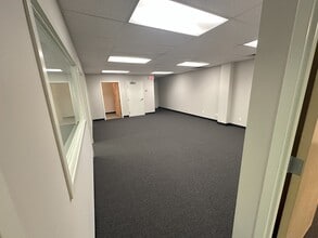3625 Hutchinson Rd, Cumming, GA for lease Interior Photo- Image 2 of 18