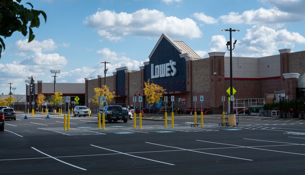 5301-5399 Genesee Rd, Camillus, NY à louer - Photo du bâtiment - Image 3 de 9