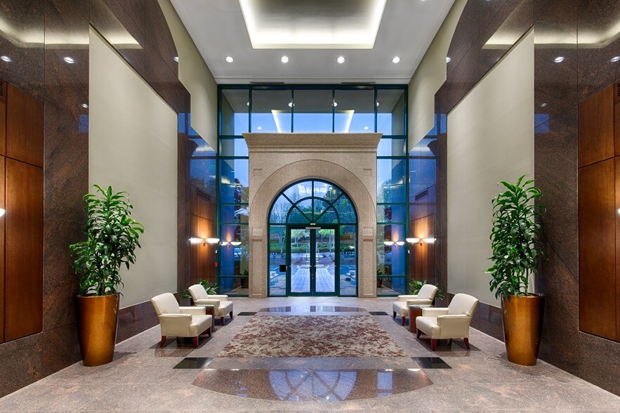 4800 North Point Pky, Alpharetta, GA à louer - Hall d’entrée - Image 2 de 11