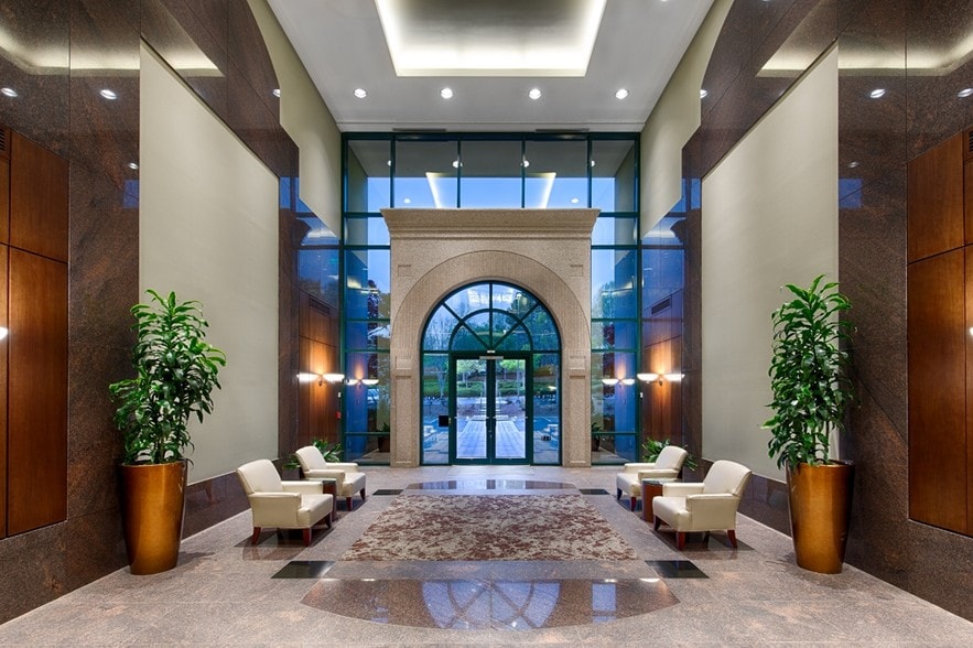 4800 North Point Pky, Alpharetta, GA for lease - Lobby - Image 2 of 11