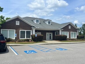 425 Summit Terrace Ct, Columbia, SC for lease Interior Photo- Image 2 of 7