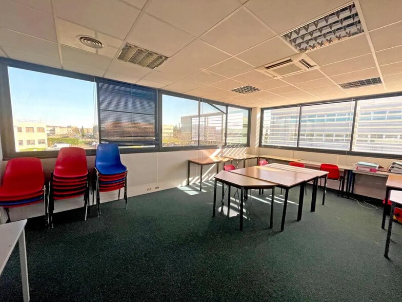 13 Rue Michel Labrousse, Toulouse for lease - Interior Photo - Image 2 of 8