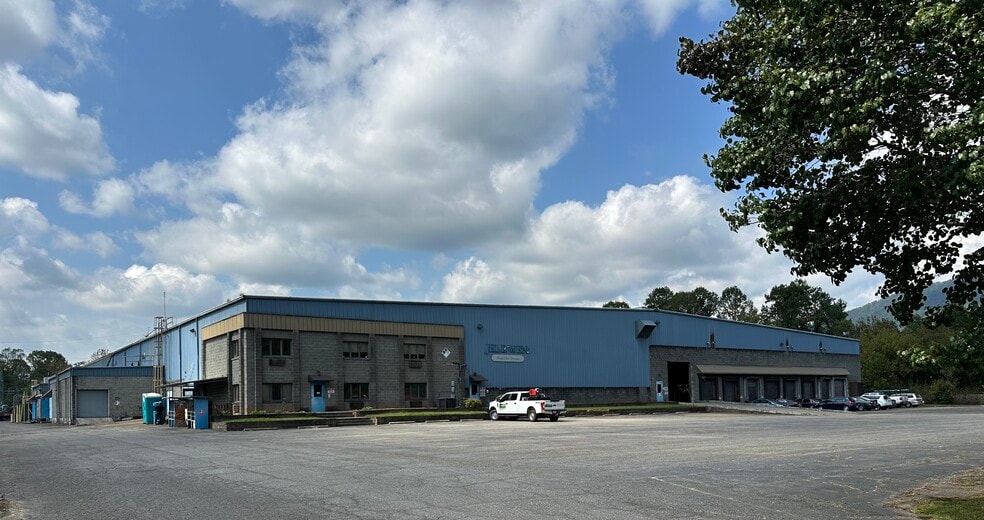 100 Henry McCall Rd, Marion, NC for lease - Building Photo - Image 1 of 8