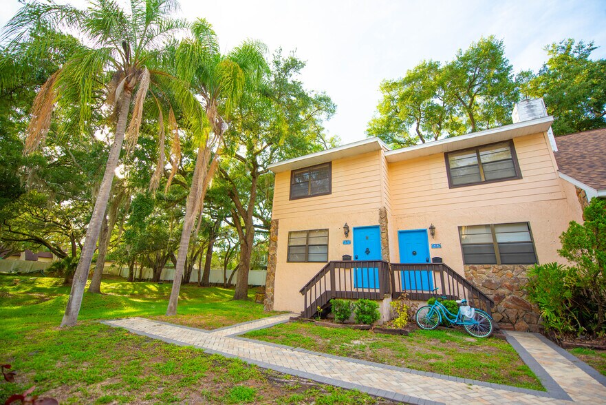 12216 N 59th St, Tampa, FL à vendre - Photo du bâtiment - Image 2 de 26