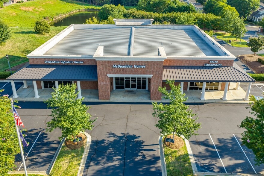 548 Nautical Dr, Lake Wylie, SC for lease - Building Photo - Image 2 of 13