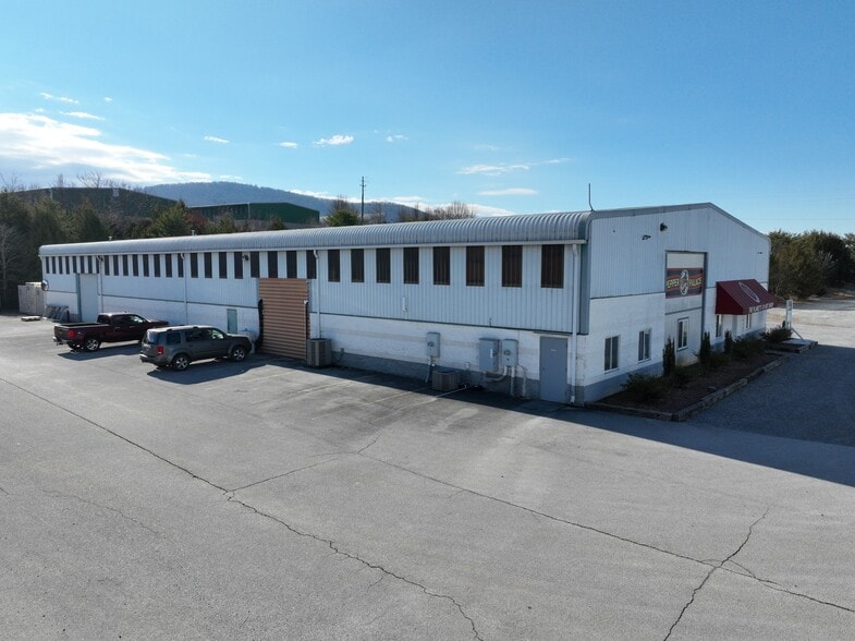 3275 Newport Hwy, Sevierville, TN for sale - Building Photo - Image 2 of 14