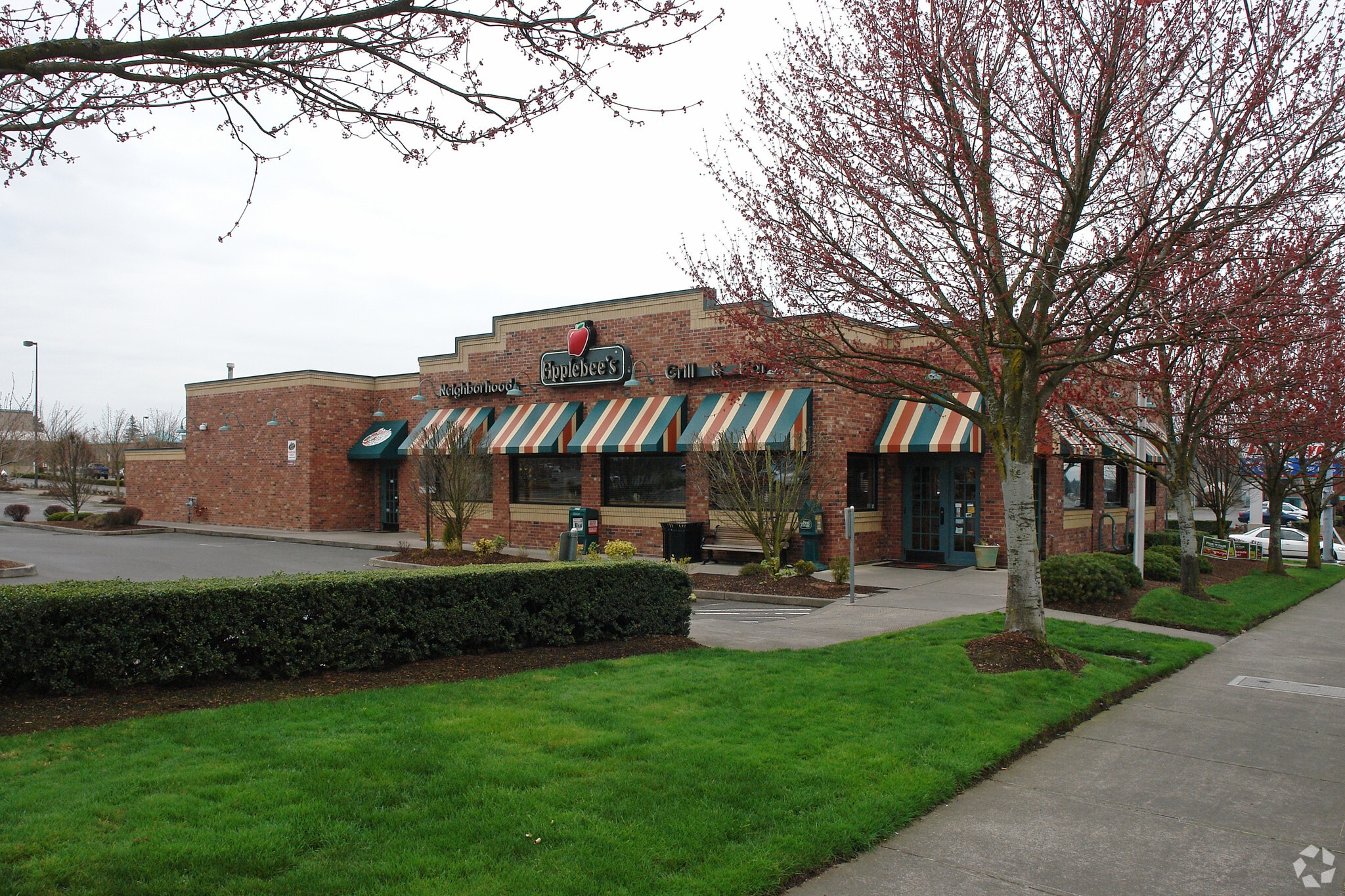10004 NE Halsey St, Portland, OR for sale Primary Photo- Image 1 of 3