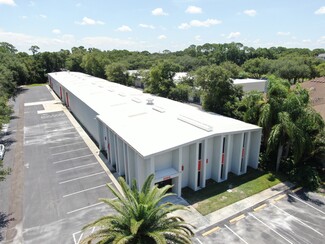 Plus de détails pour 2025 Cattlemen Rd, Sarasota, FL - Flex à louer