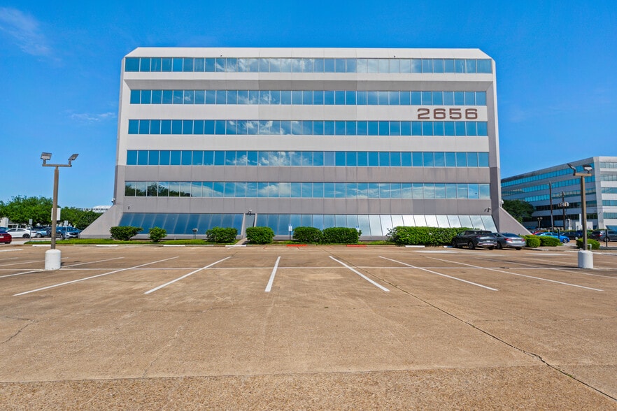 2656 S Loop W, Houston, TX à louer - Photo du bâtiment - Image 2 de 14